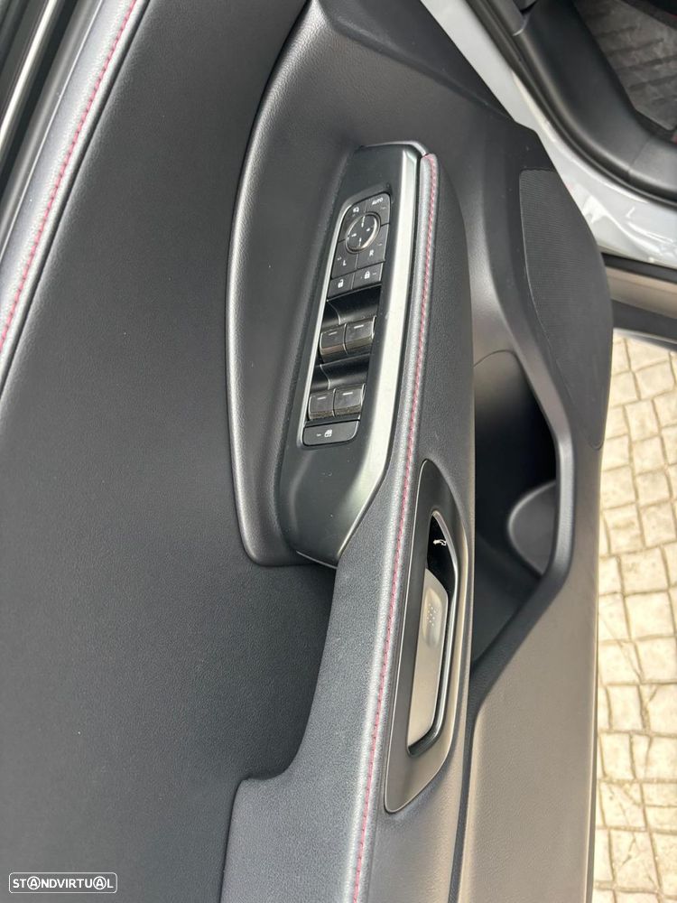 Lexus LBX Emotion - 17