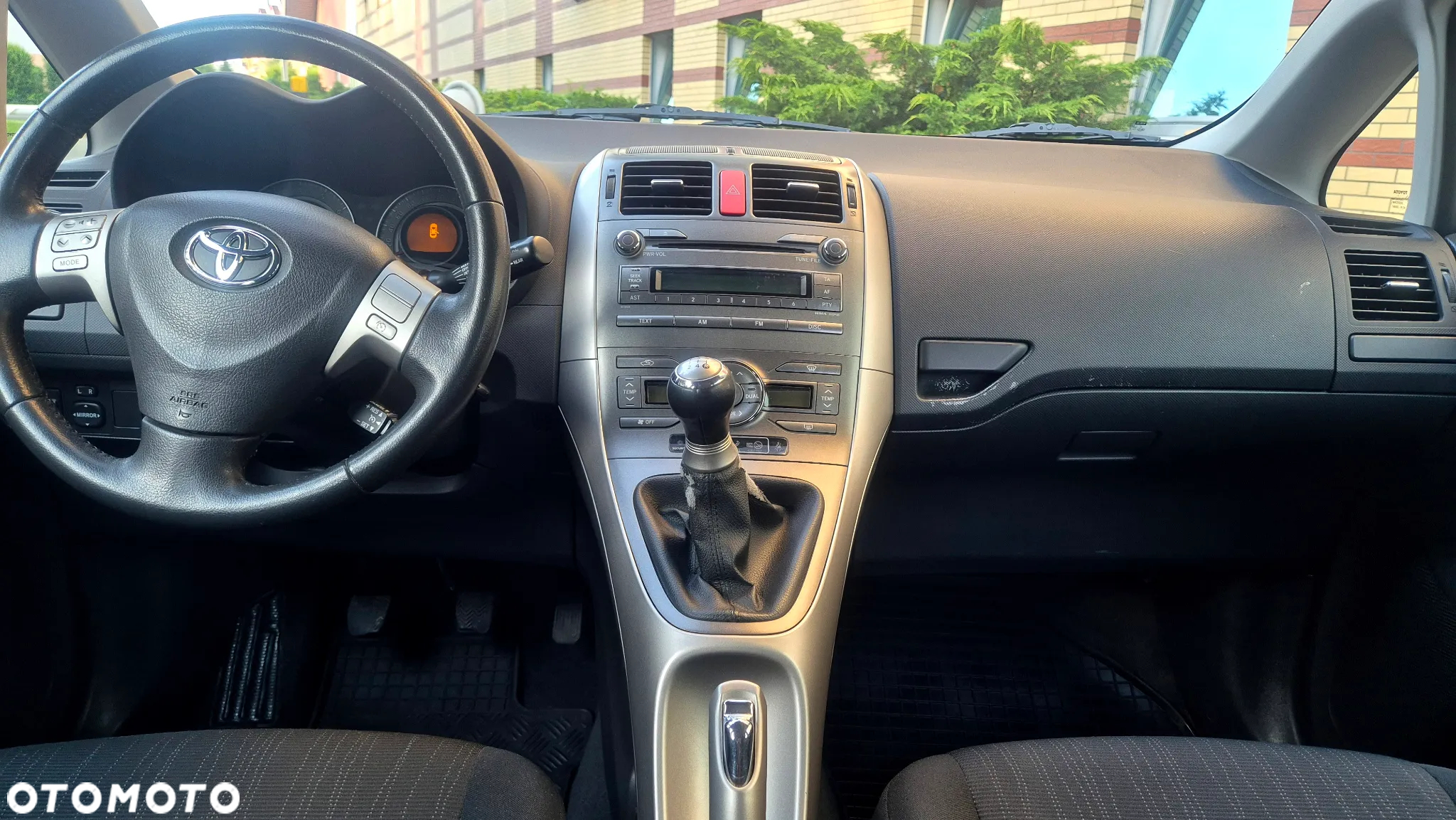 Toyota Auris 1.6 VVT-i Sol - 19