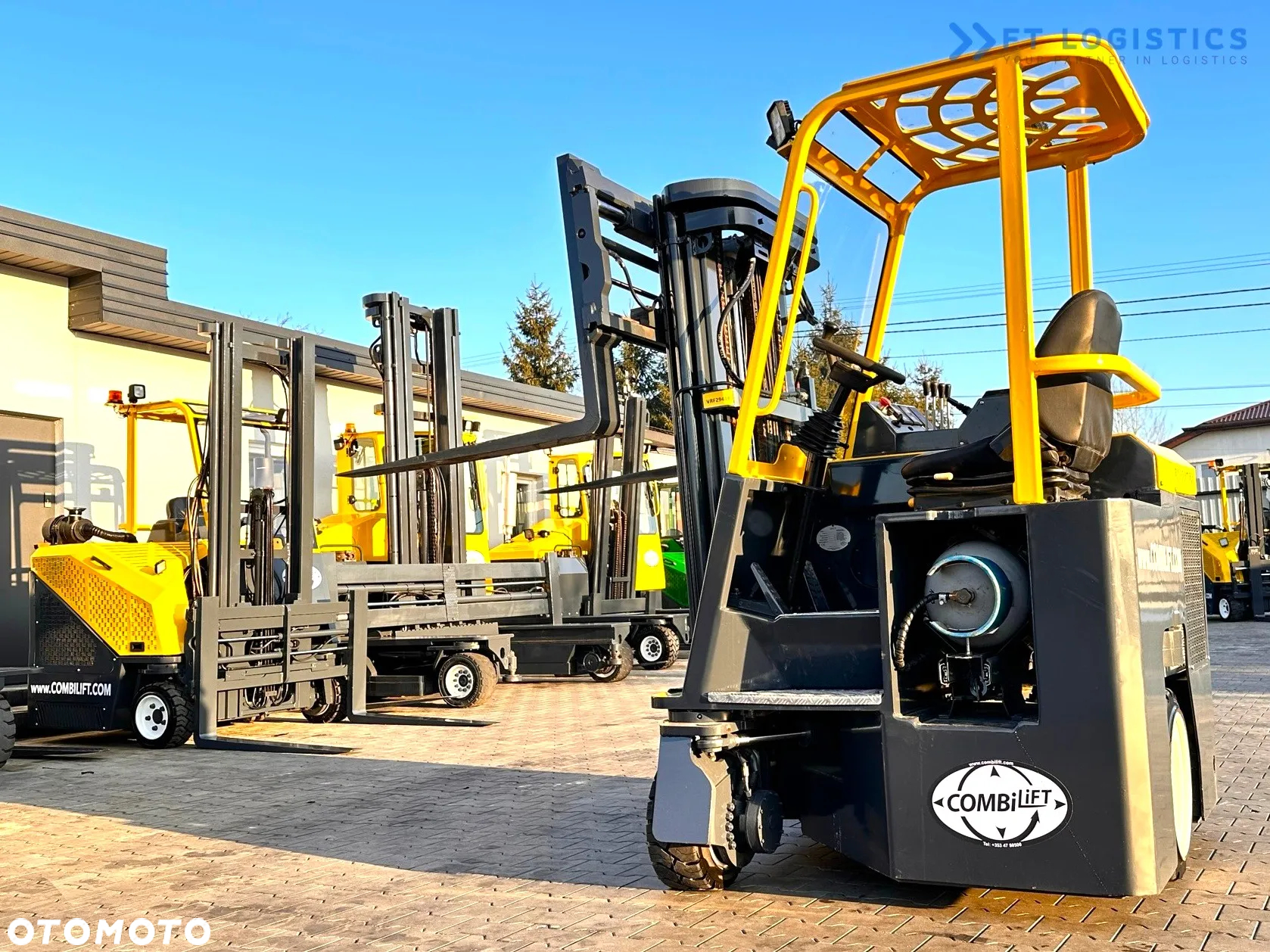 Combilift C3000CB / LPG / TRIPLEX - 4900MM / LPG / WOLNY SKOK / POZYCJONER / PRZESÓW WIDEŁ / JEDYNIE 7454 MTH / JAK NOWY - 22