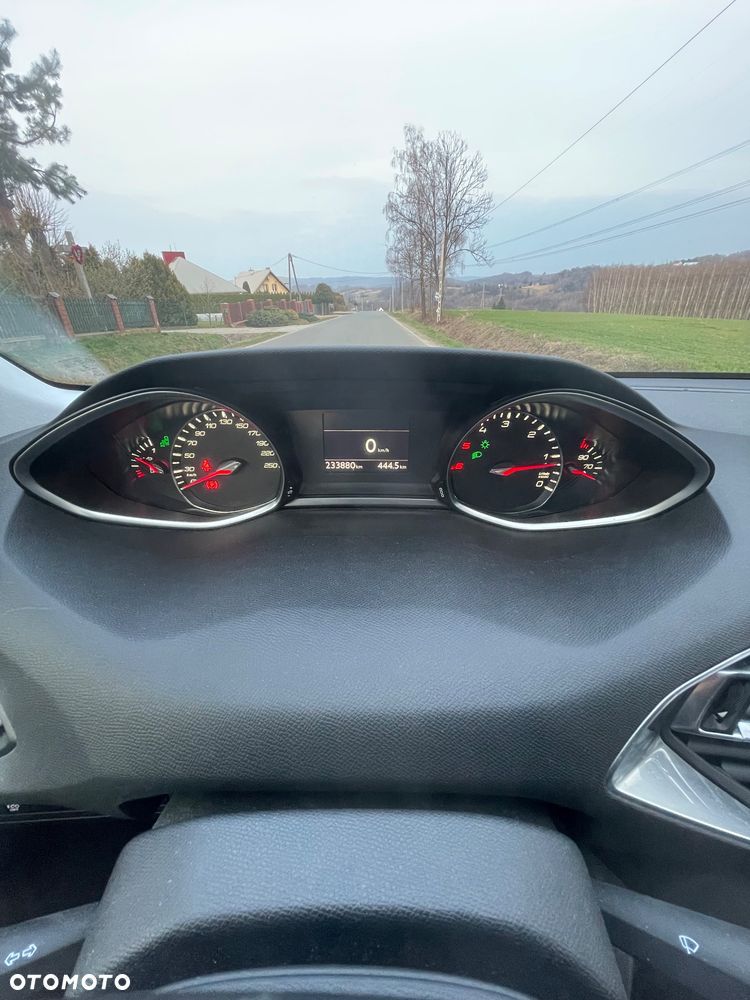 Peugeot 308 1.6 BlueHDi Active S&S - 11