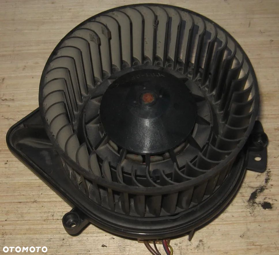 wentylator dmuchawa AUDI A4 B6 rezystor 8E1820021E nawiew klima - 1