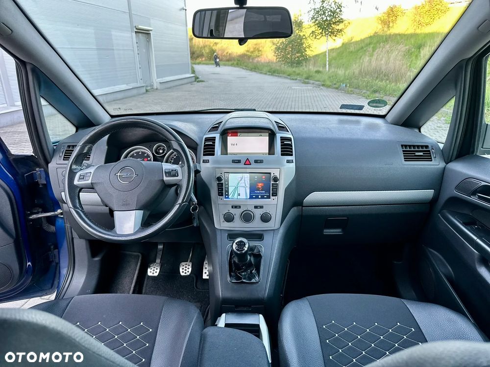 Opel Zafira 2.0 T Elegance - 12