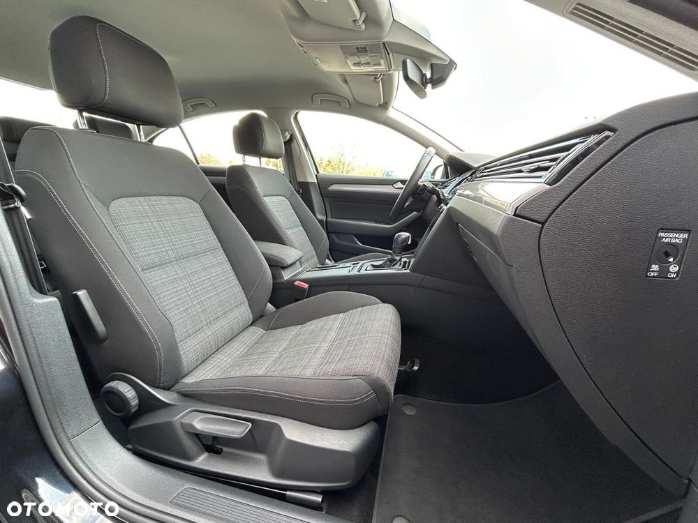 Volkswagen Passat 2.0 TSI Business DSG - 18