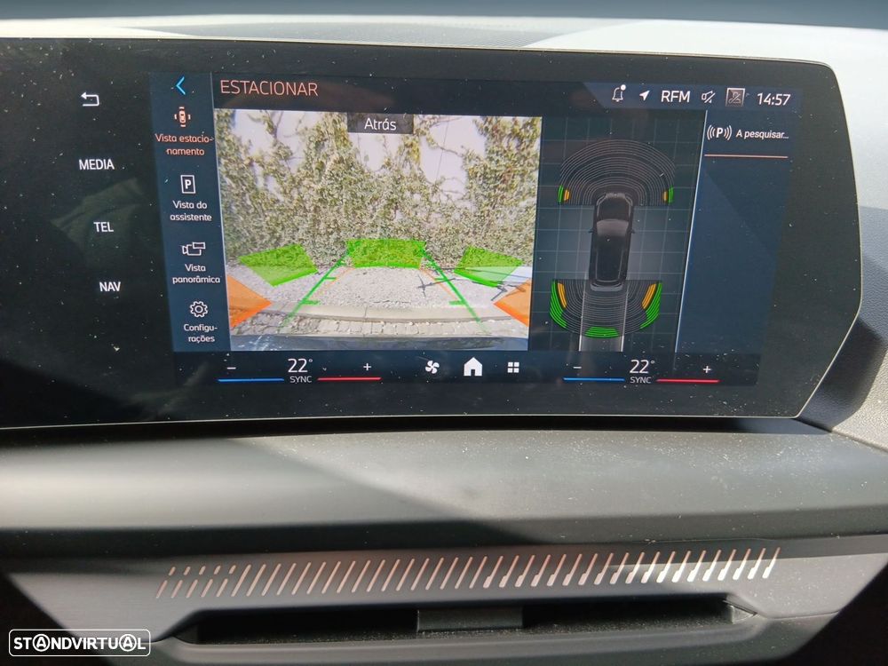 BMW 118 d Pack Desportivo M - 16