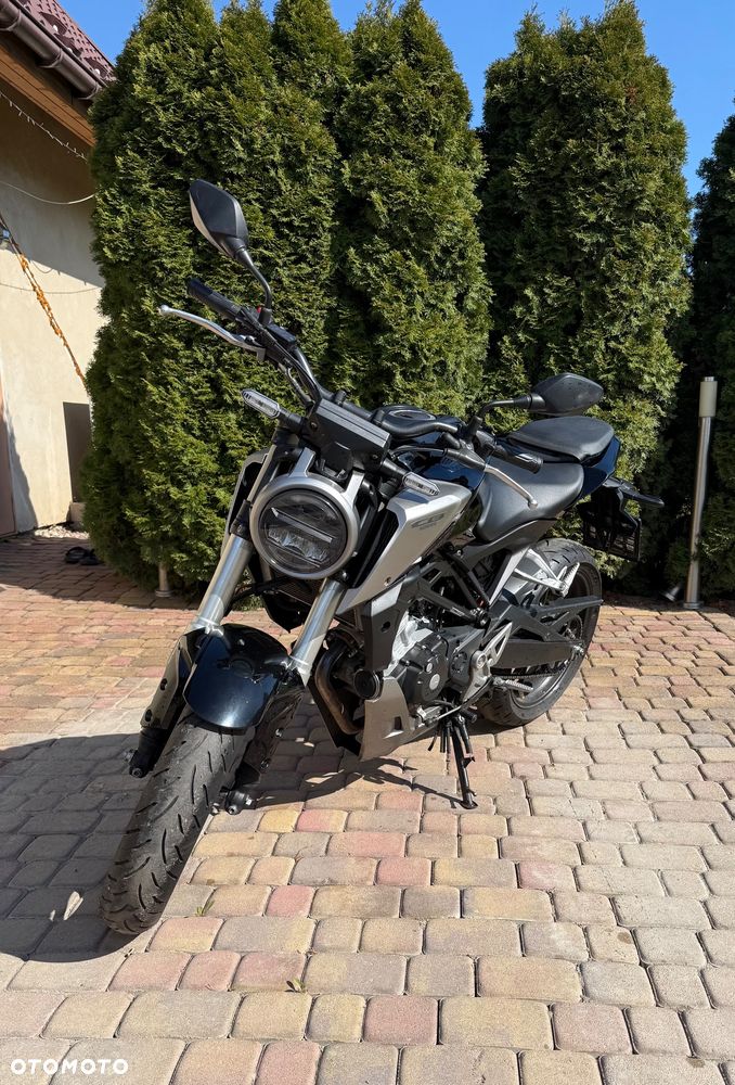 Honda CBF - 2