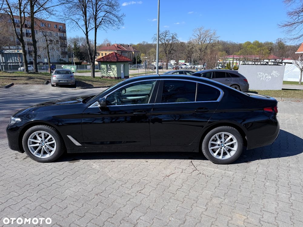 BMW Seria 5 518d - 6