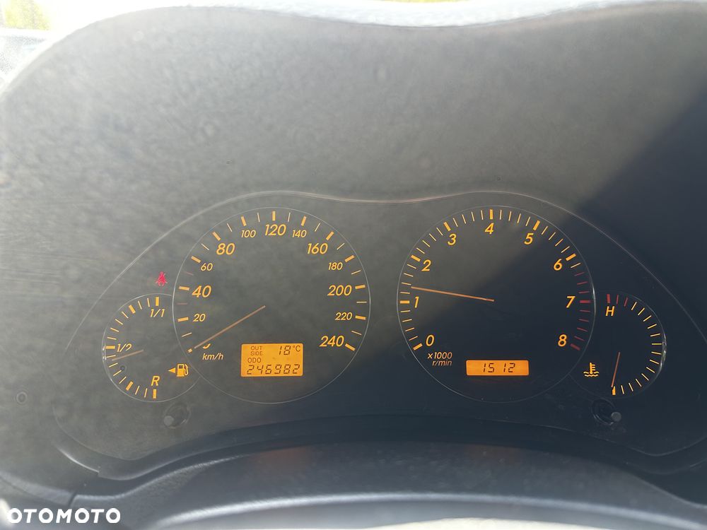 Toyota Avensis 1.8 VVT-i Sol - 23