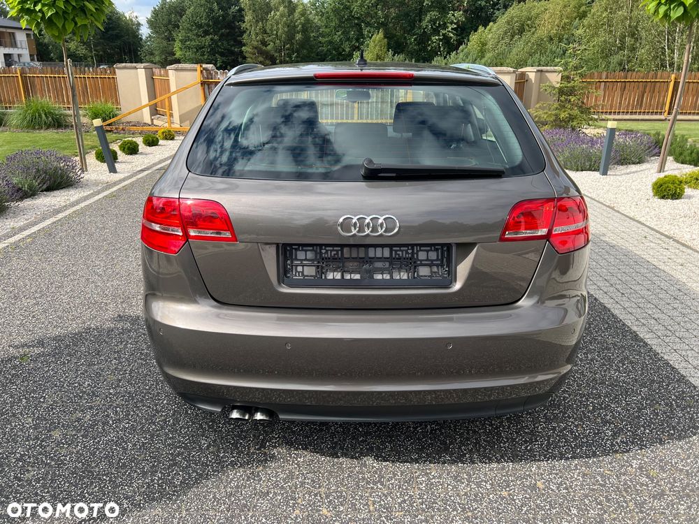 Audi A3 Sportback 2.0 TDI DPF quattro Ambition - 6