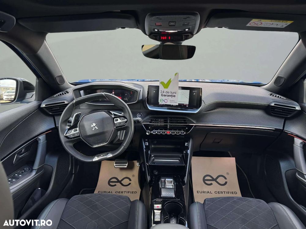 Peugeot 2008 1.2 PureTech EAT8 STT GT Pack - 10