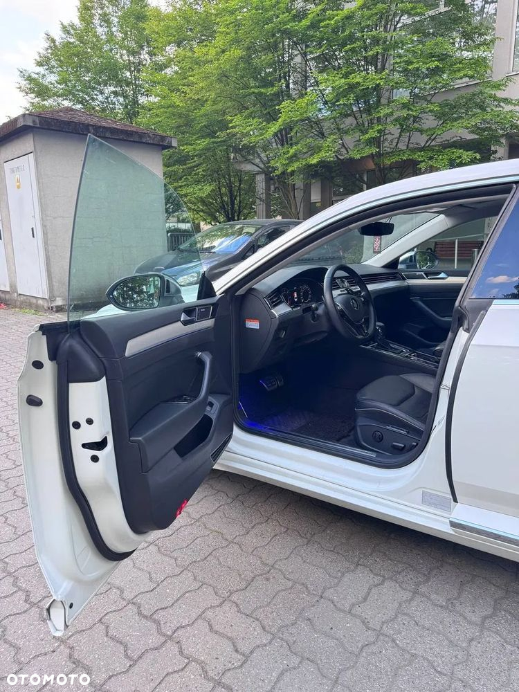 Volkswagen Arteon 2.0 TDI SCR Elegance DSG - 9