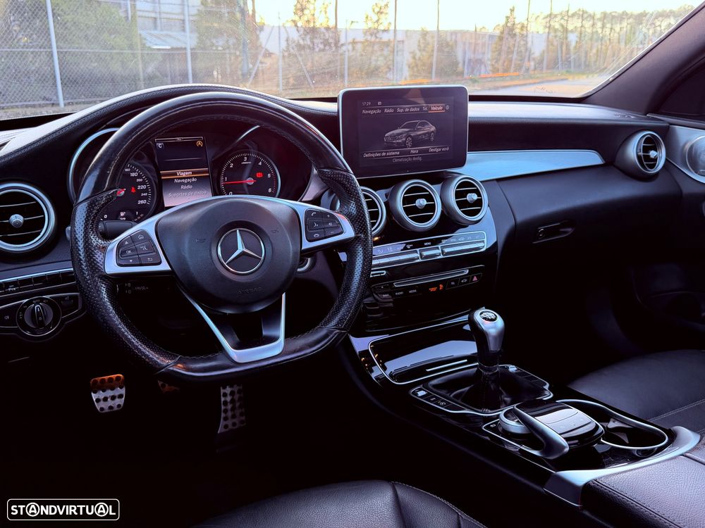 Mercedes-Benz A 35 AMG - 23