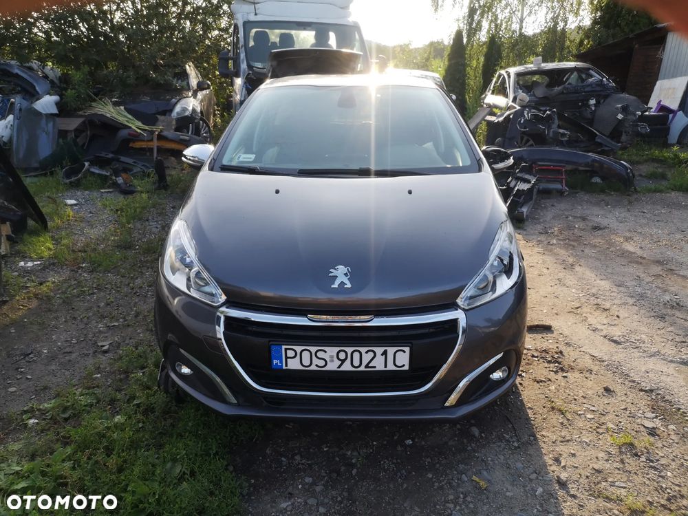 Peugeot 208 - 2