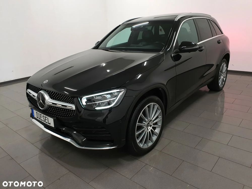 Mercedes-Benz GLC 300 de 4Matic 9G-TRONIC AMG Line Plus - 37
