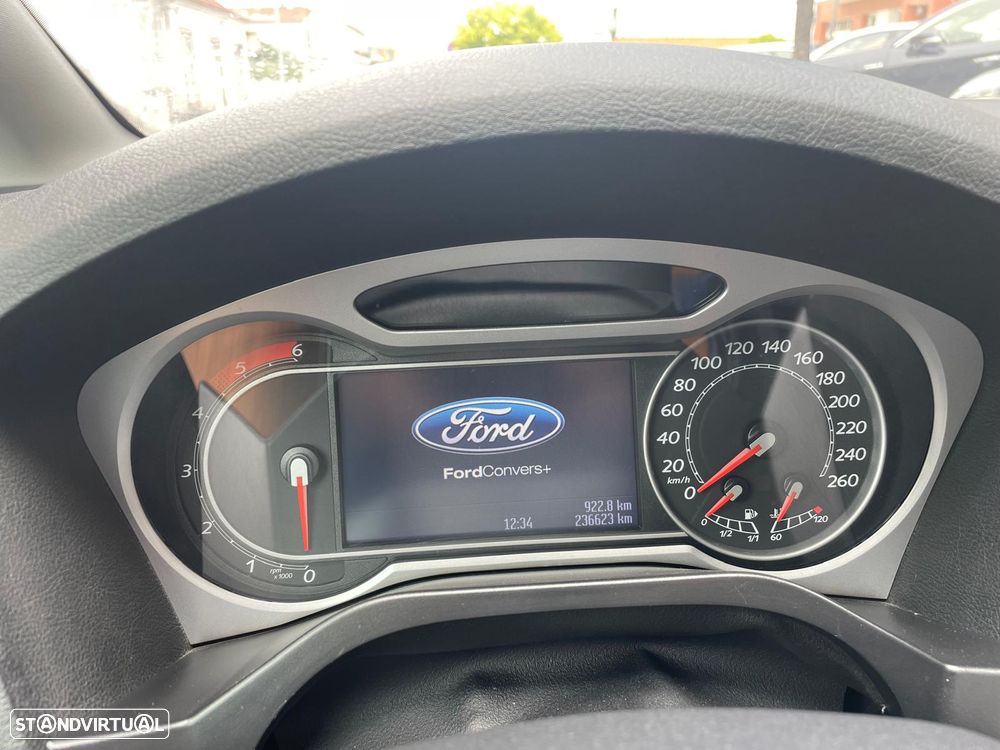 Ford S-Max 2.0 TDCi Titanium 7L - 14