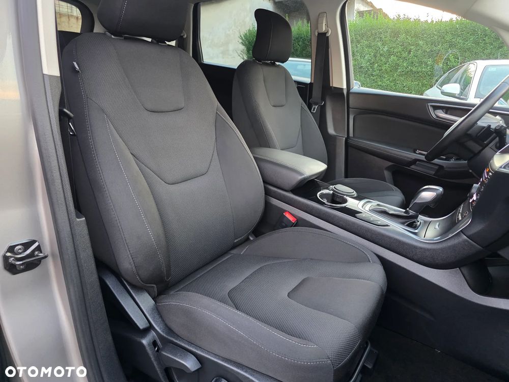 Ford S-Max 2.0 TDCi Titanium PowerShift - 9