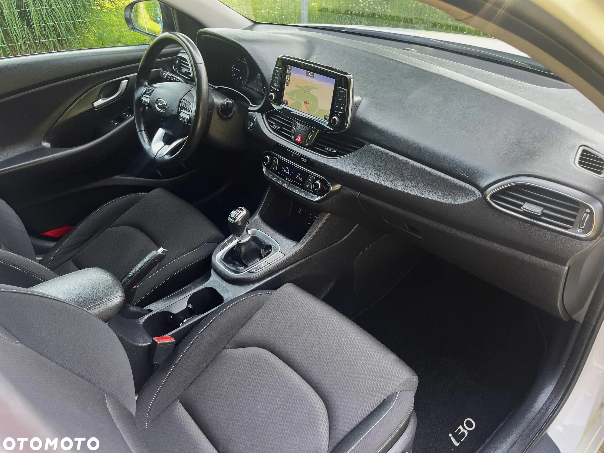 Hyundai i30 1.6 CRDi BlueDrive Premium - 16