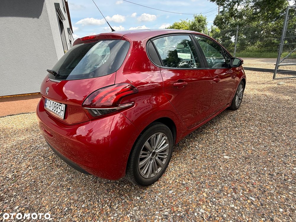 Peugeot 208 - 9