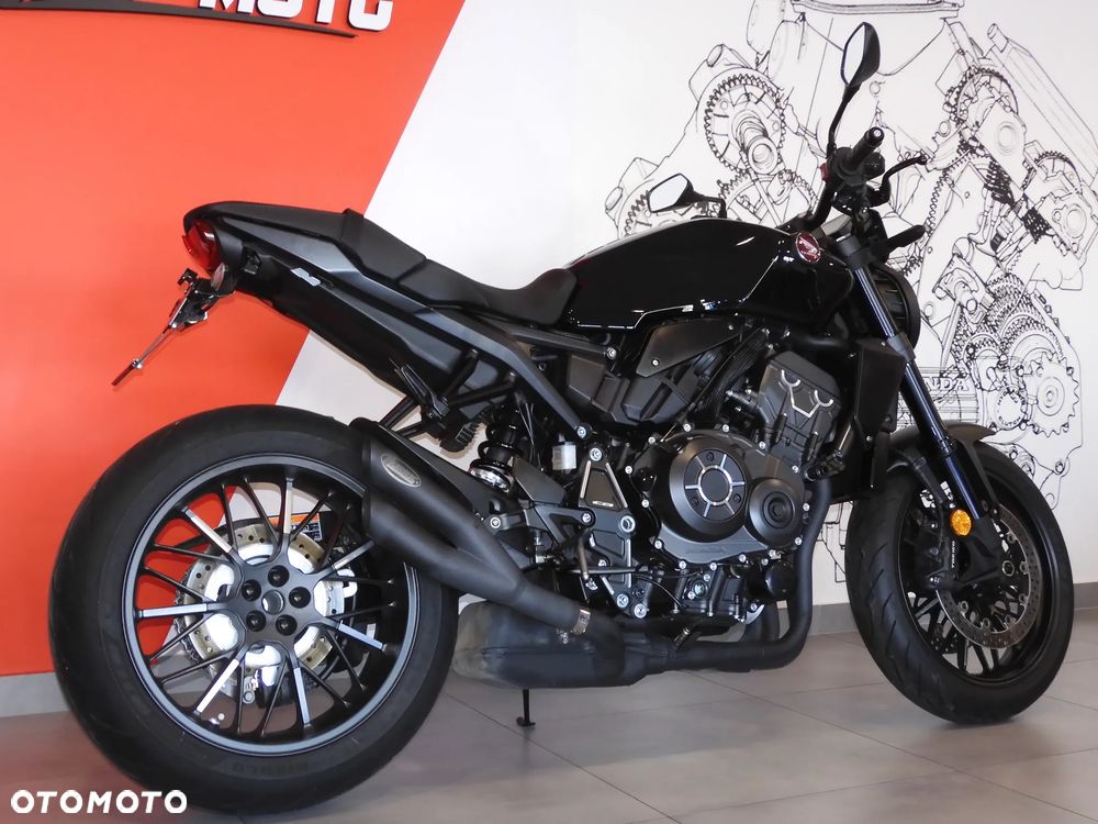 Honda CB - 23