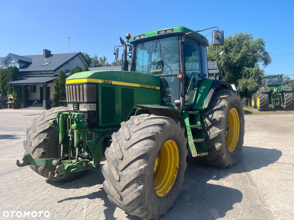 John Deere 7710 - 1