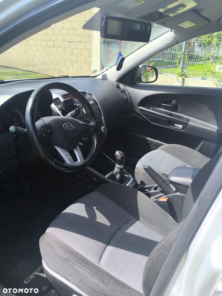 Kia Ceed 1.4 CVVT LX - 9