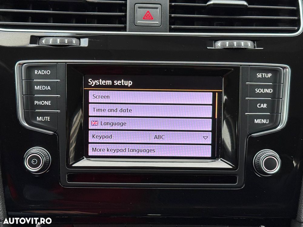 Volkswagen Golf 1.4 TSI BlueMotion Technology DSG Highline - 38