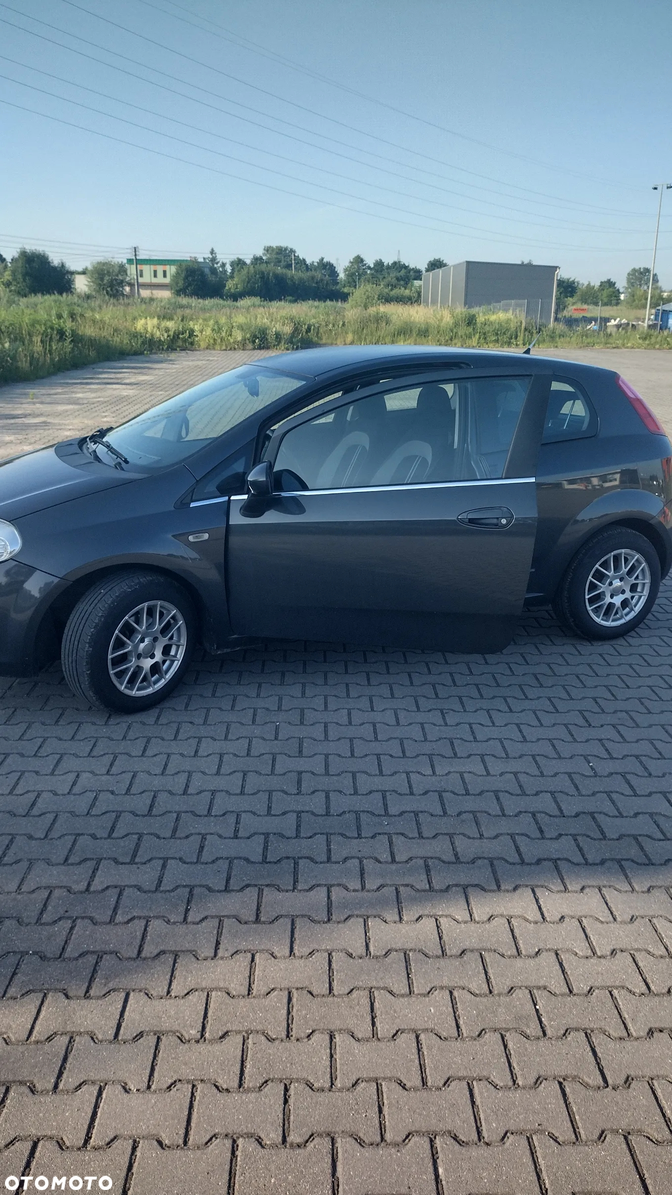 Fiat Grande Punto 1.4 8V - 17