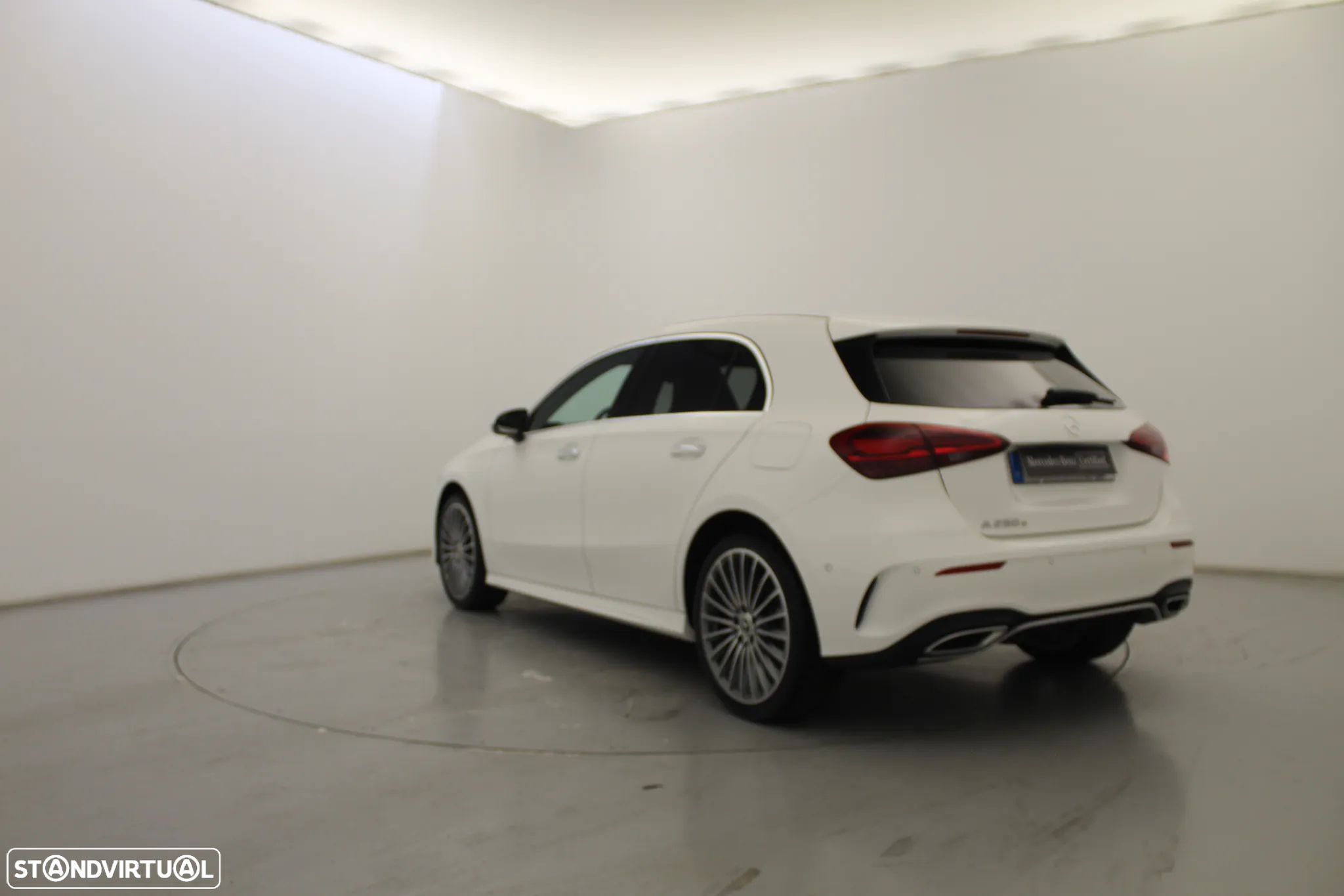 Mercedes-Benz A 250 e - 9