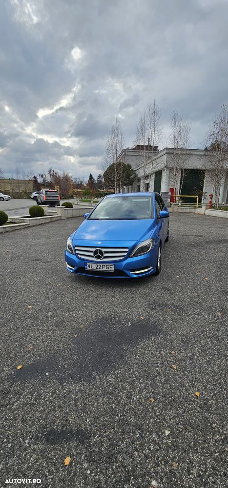 Mercedes-Benz B - 2