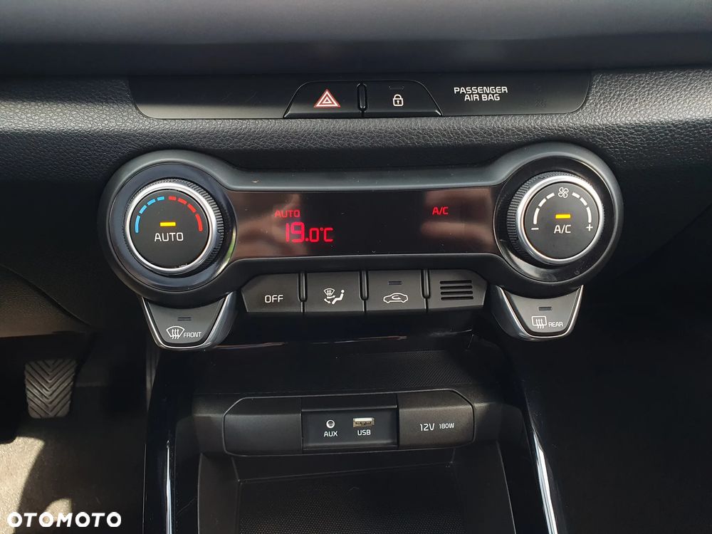 Kia Rio 1.4 L - 34