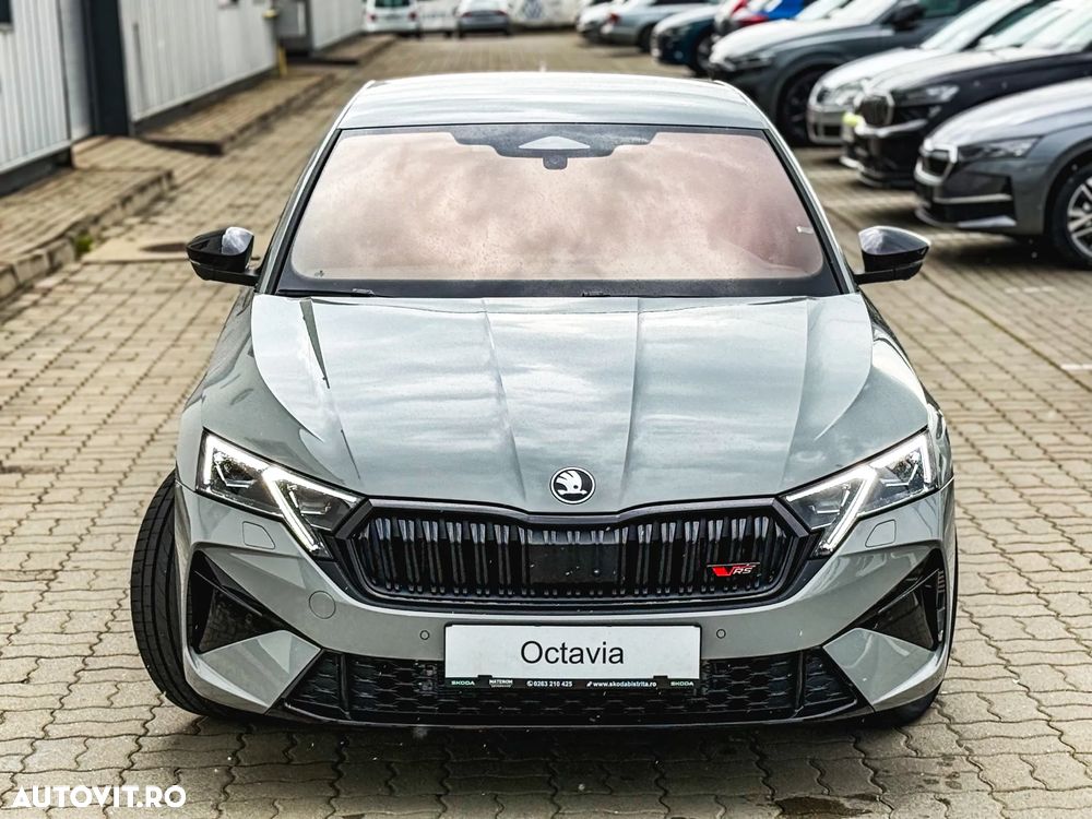 Skoda Octavia 2.0 TSI 265 CP DSG RS - 37