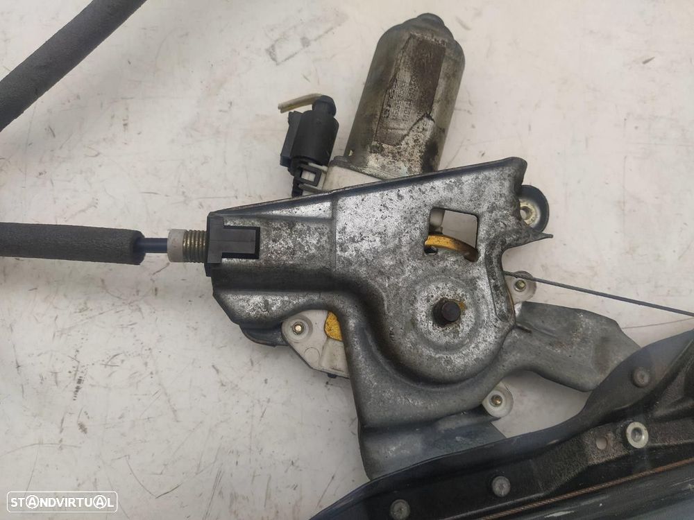 ELEVADOR DE VIDRO FRONTAL ESQUERDO FORD FOCUS 2001 - 1