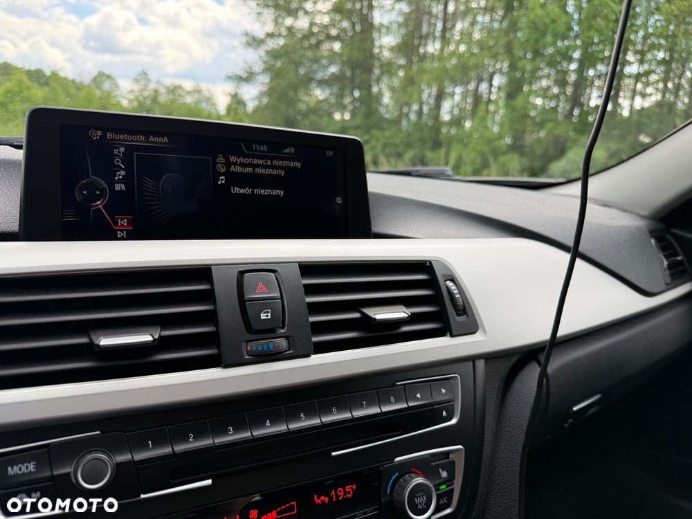 BMW Seria 3 320d Efficient Dynamics Edition - 21
