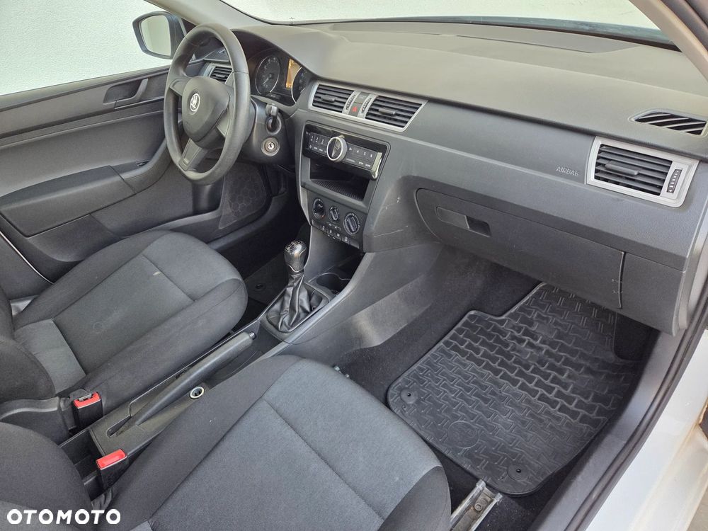 Skoda RAPID - 10