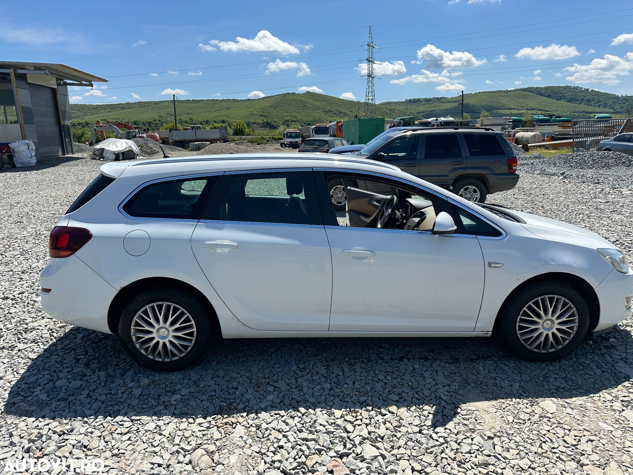 Opel Astra 1.7 CDTI DPF ecoFLEX Sports TourerStart/Stop Design Edition - 2