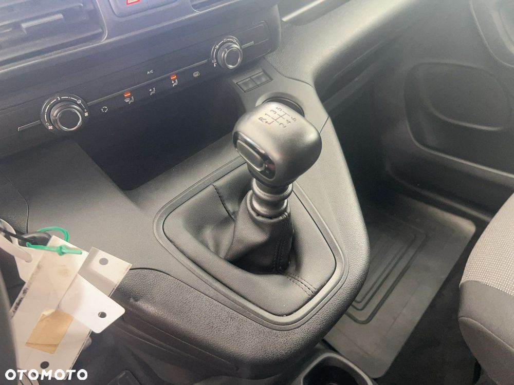 Toyota Proace City - 18