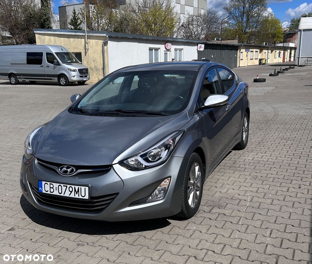 Hyundai Elantra 1.6 Style - 1