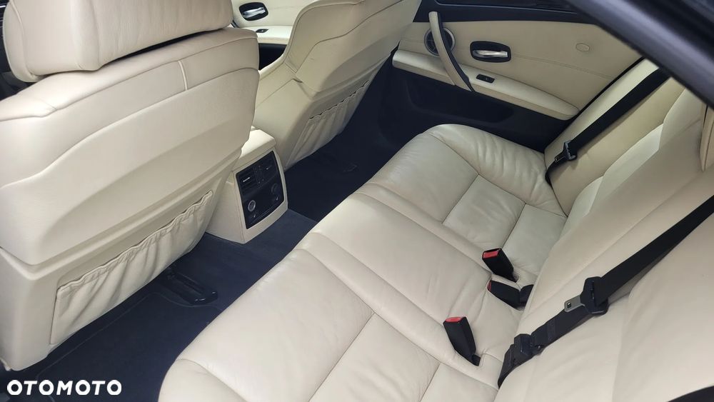 BMW Seria 5 - 10