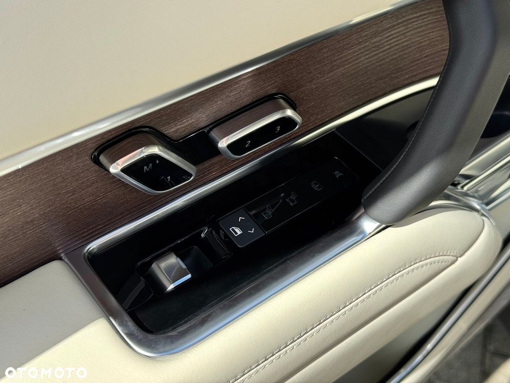 Land Rover Range Rover - 32