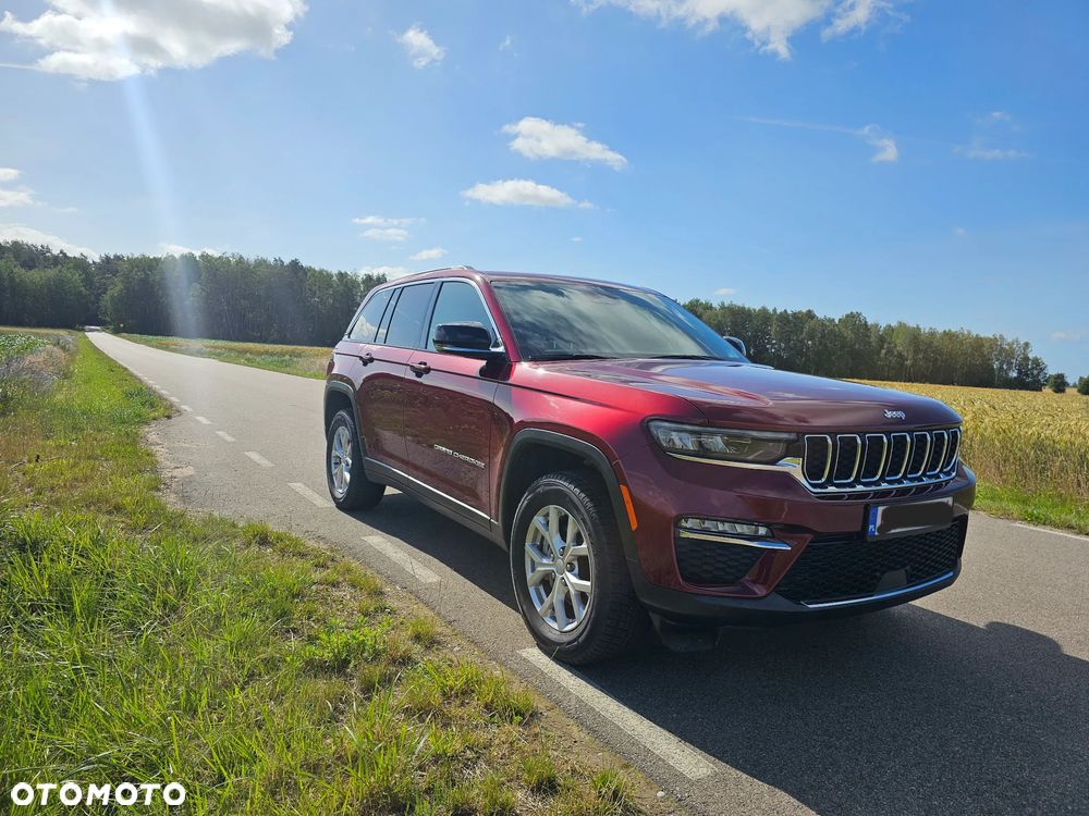Jeep Grand Cherokee - 31