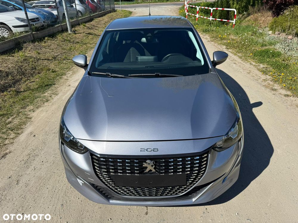 Peugeot 208 - 35