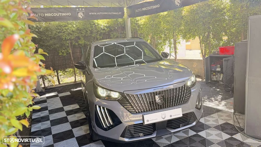 Peugeot e-2008 54 kWh Allure - 4