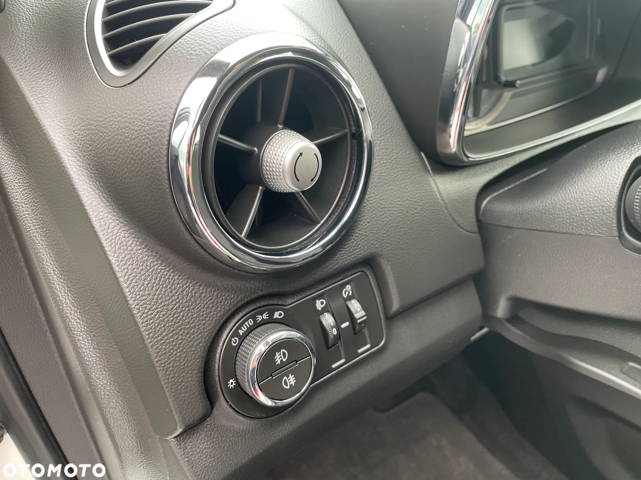 Chevrolet Trax - 15