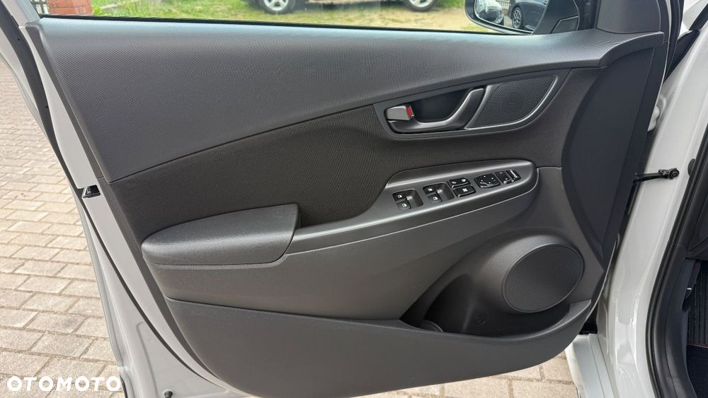 Hyundai Kona - 27