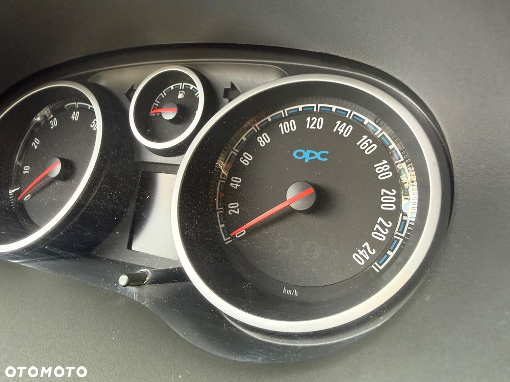 Opel Corsa 1.6 T OPC - 16