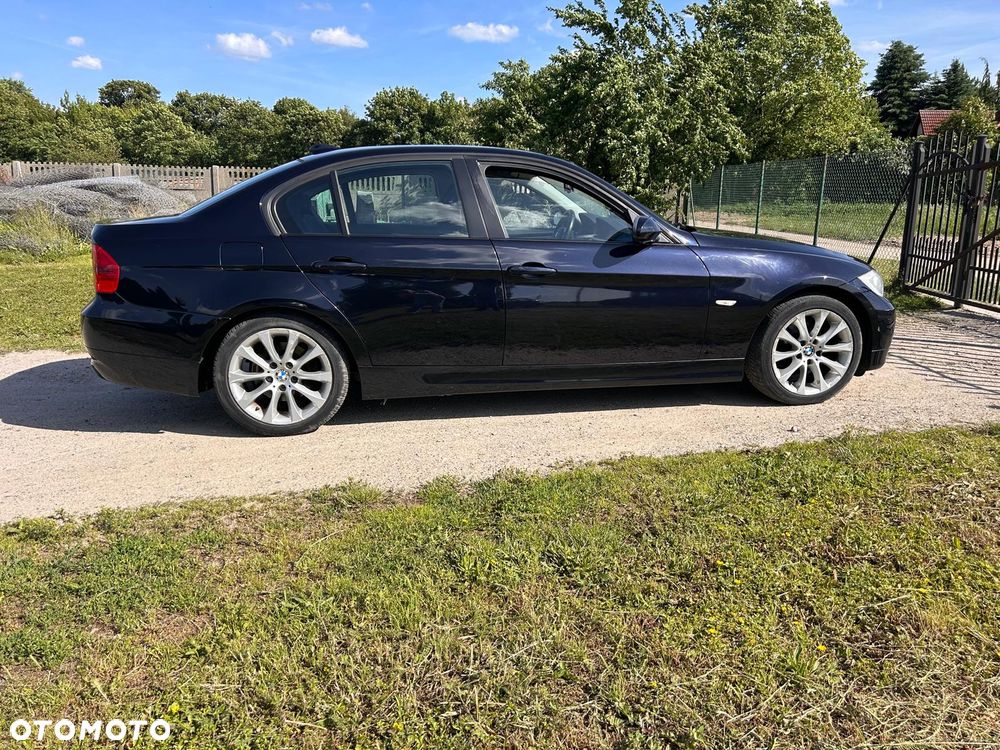 BMW Seria 3 318i Edition Sport - 10