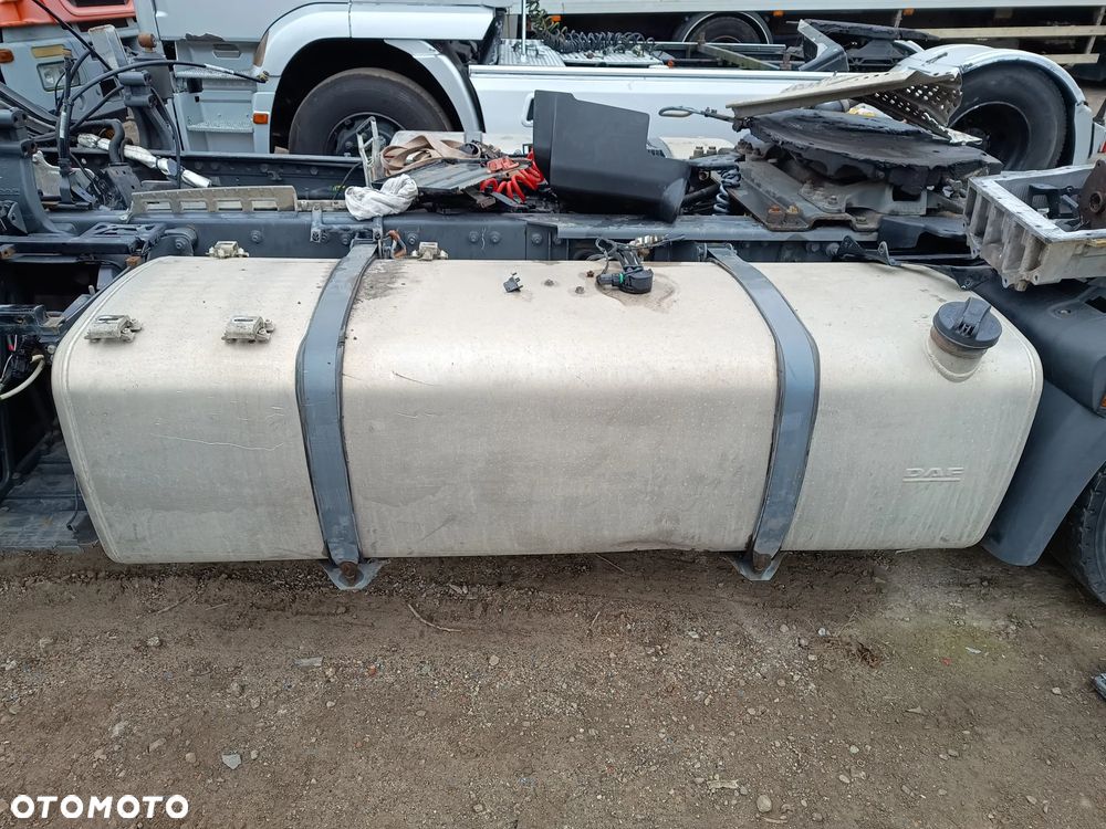 Zbiornik paliwa DAF 106 Mega 690 dm3 1945569 - 1