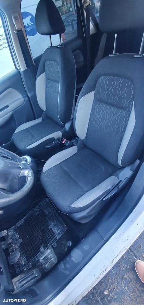 Citroën C3 Picasso 1.6 HDI Exclusive - 10