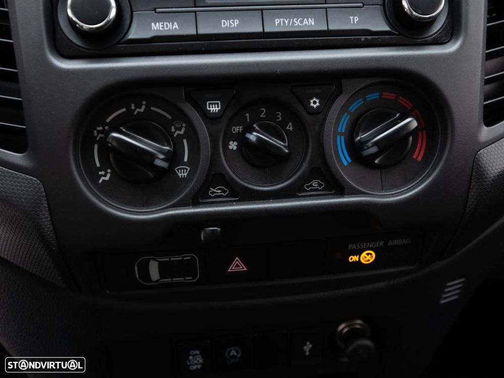 Mitsubishi L200 2.4 DI-D Club Invite 4WD c/iva - 15