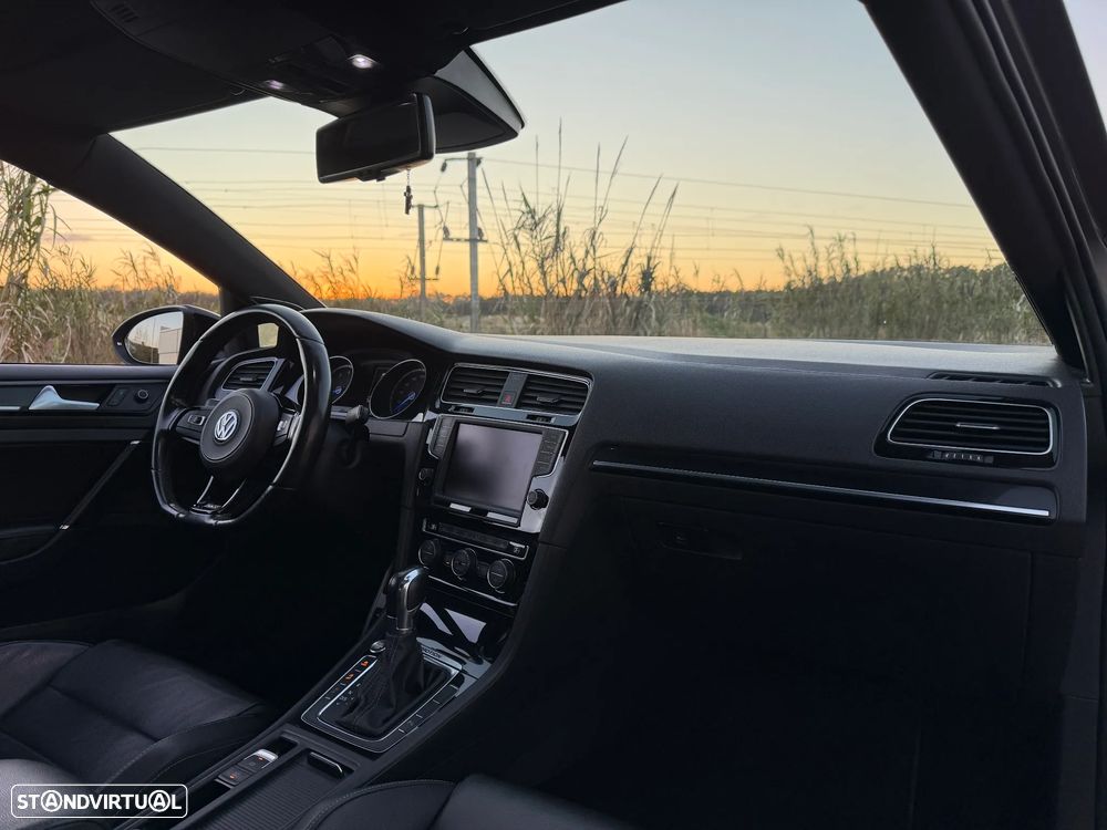 VW Golf R 4Motion BlueMotion DSG - 12