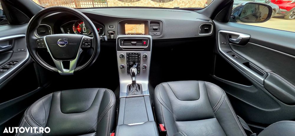 Volvo S60 D3 Geartronic Momentum - 17